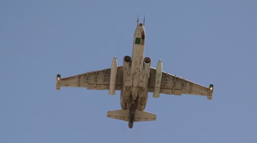 Pesawat Tempur Sukhoi Su-25 Milik Rusia Jatuh di Laut Azov
