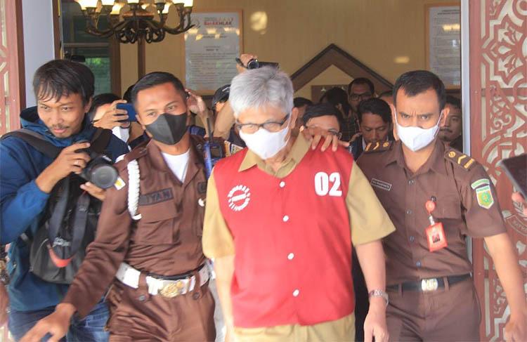 Kepala Dispetaru DIY Tersangka Korupsi Tanah Kas Desa, Sultan: Biar Tanggung Sendiri