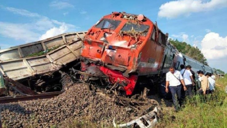 Kecelakaan KA Kuala Stabas di Lampung, PT KAI Sebut Sopir Truk Abaikan Klakson Masinis