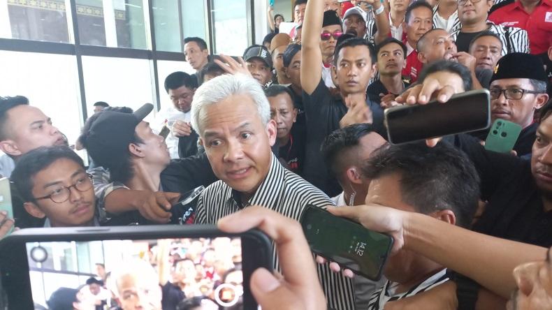 Survei Indikator: Pemilih Jokowi-Ma'ruf Cenderung Dukung Ganjar Pranowo