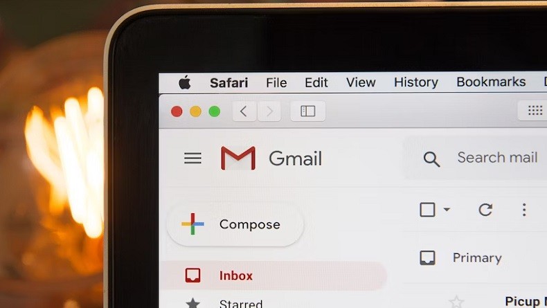 Optimalkan Faktor Bentuk, Gmail Android Hadirkan Jalur Navigasi Baru untuk Perangkat Lipat