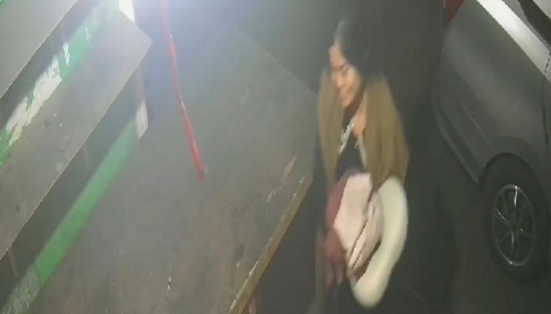 Perempuan Buang Bayi di Pasar Cakung Terekam CCTV, Datang Naik Mobil