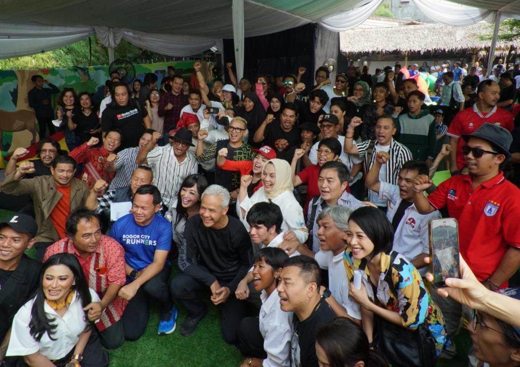 Hitam Putih Garis-Garis, Lagu Ciptaan Anang Hermansyah untuk Ganjar Pranowo