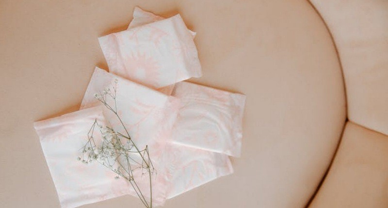 Saat Menstruasi, Berapa Kali Idealnya Harus Ganti Pembalut? 