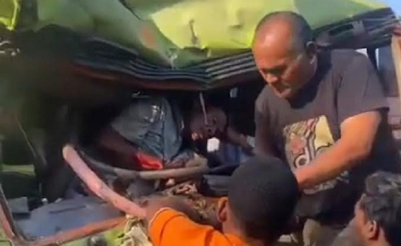 Tabrakan Beruntun 3 Truk di Lintas Jambi-Palembang, 1 Sopir Patah Kaki