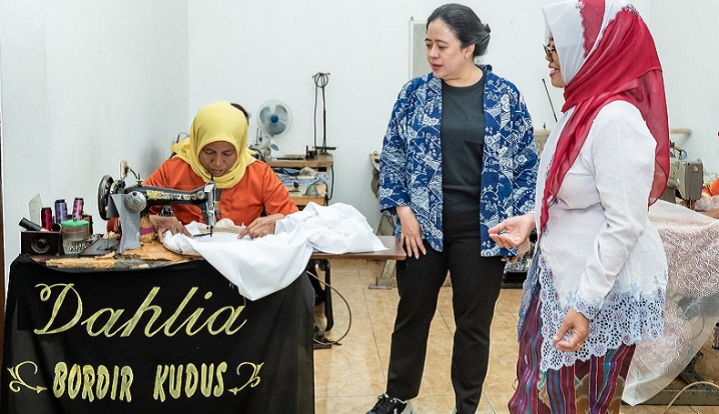 Puan Tinjau Kain Bordir-Batik di Kudus dan Pekalongan: Perlu Digencarkan Promosinya Biar Mendunia 