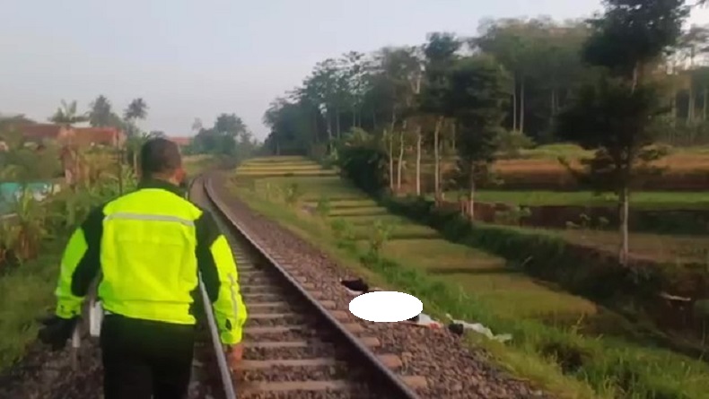 Gadis Cantik Tewas Terkapar di Pinggir Rel KA Tasikmalaya, Jasad Korban Mengenaskan