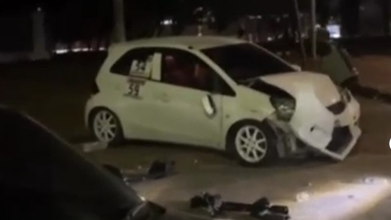 Viral Mobil Sengaja Tabrak Mobil Lain di Pakansari Bogor, Pengemudi Ditangkap Polisi