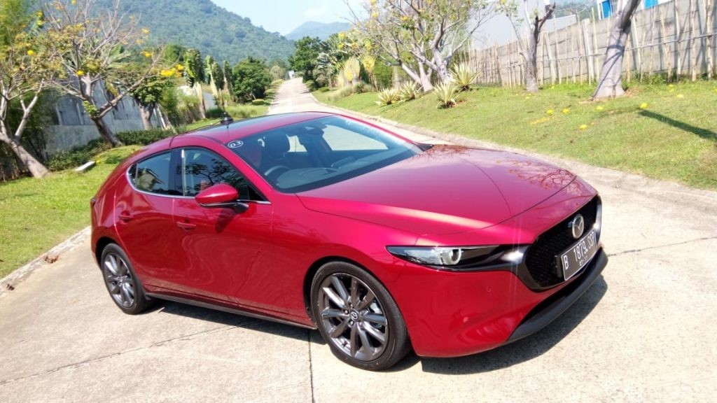 Mobil Bekas Mazda Warna Merah Lebih Mahal? Cek Faktanya