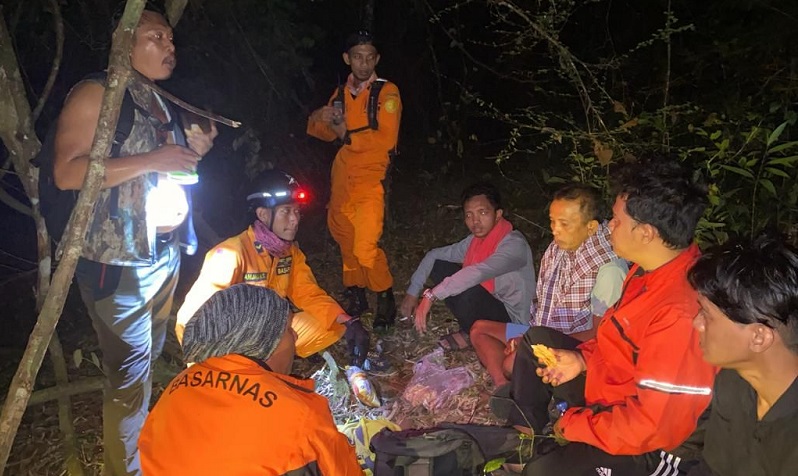 4 Pengunjung Alas Purwo Banyuwangi yang Tersesat Ditemukan Selamat