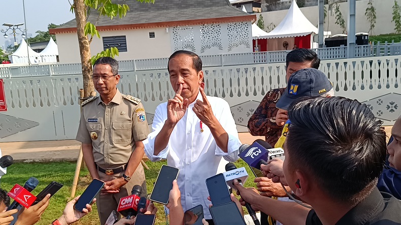 Bertemu 4 Mata dengan Sandiaga Uno, Presiden Jokowi: Bahas Pariwisata