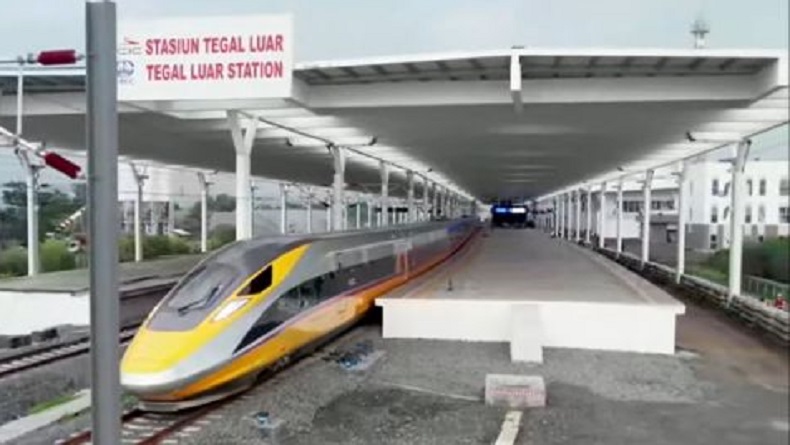 Dukung Konektivitas KCJB, PT KAI Daop 2 Bandung Siapkan 5 Rangkaian KA Feeder