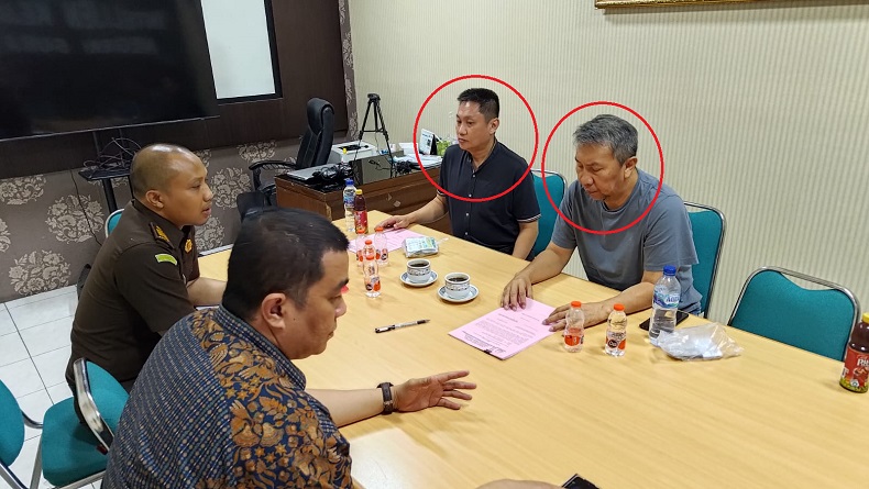 2 Terpidana Kasus Penipuan Sipoa Group Ditangkap Tim Tabur Kejati Jatim dan Kejari Surabaya