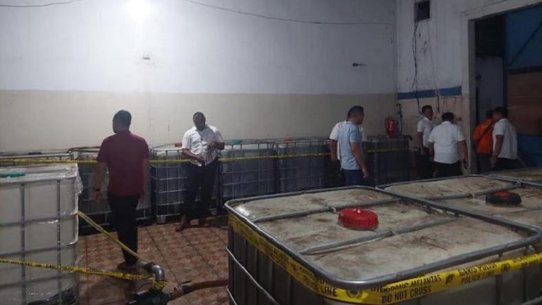 Prajurit Kodam Bukit Barisan Gerebek Gudang Penimbunan BBM di Medan, Sita 60 Ton Solar