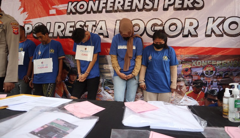 2 Perempuan Penipu Modus Arisan Lelang di Bogor Ditangkap, Raup Rp2 Miliar