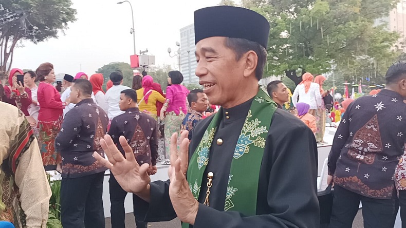 Presiden Jokowi Ingin Kebaya Semakin Disenangi Seluruh Generasi Masyarakat Indonesia