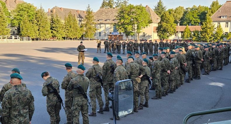 Gertak Wagner, Polandia Gelar Parade Militer Libatkan Ribuan Tentara dan 92 Pesawat Tempur