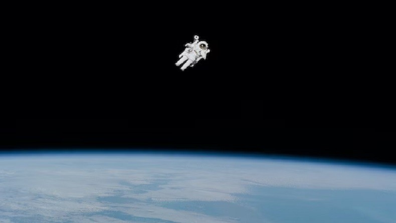 Apa yang Terjadi jika Astronot Meninggal di Luar Angkasa? Begini Prosedurnya