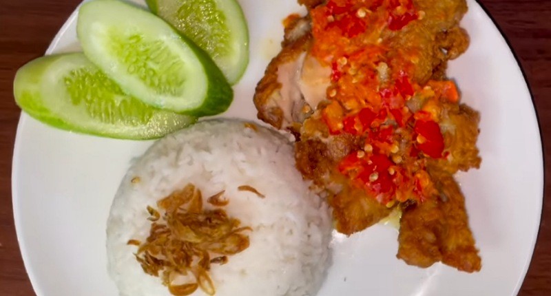 Resep Sambal Geprek Bensu, Pedasnya Menggugah Selera dan Bikin Nagih