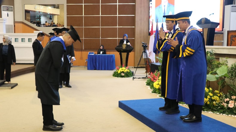 Wisuda ke-171, Rektor Undip Berpesan Jaga dan Tegakkan Integritas