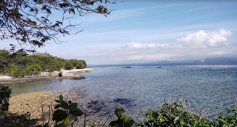 Liburan ke Pulau Lihaga, Wajib Snorkeling dan Jelajahi Pantai dengan Air Laut Sejernih Kristal