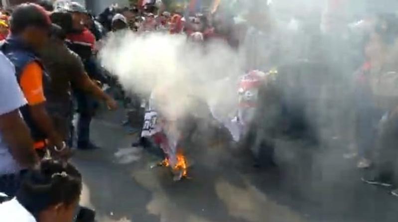 Ratusan Warga di Banyumas Demo Tuntut Penjarakan Rocky Gerung atas Penghinaan Jokowi