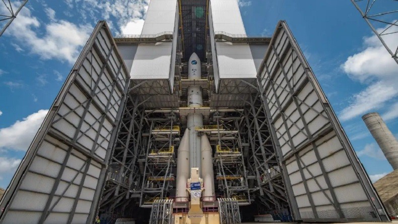 Ada Masalah Mesin, Peluncuran Roket Ariane 6 ESA Tertunda hingga Tahun Depan