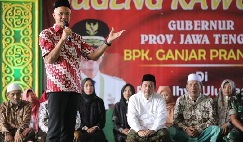 Ganjar Pranowo Sowan Ulama Besar di Cilacap, Silaturahmi dan Berpamitan