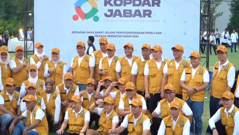 Ridwan Kamil Minta Kepala Daerah se-Jabar Segera Perbaiki Jalan Rusak