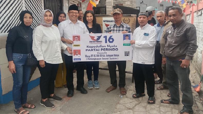 Bacaleg Partai Perindo Bantu Sound System kepada Warga Antapani Wetan Bandung