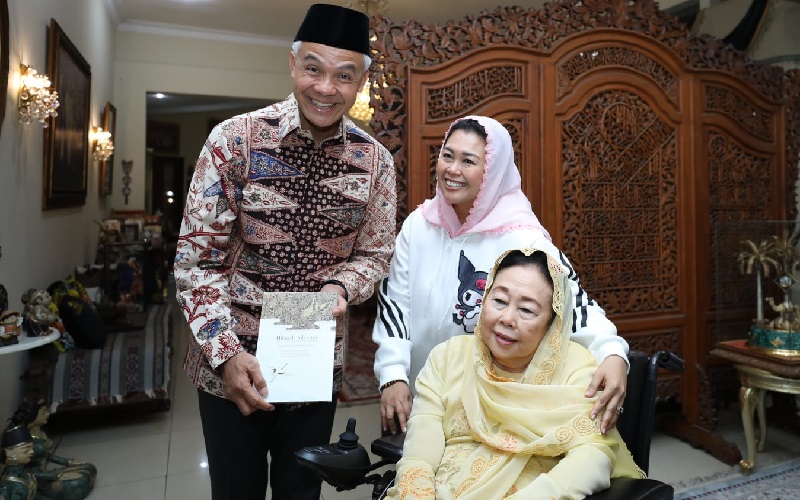 Yenny Wahid Siap Dampingi Ganjar Pranowo Keliling Jatim termasuk Ziarah ke Makam Gus Dur