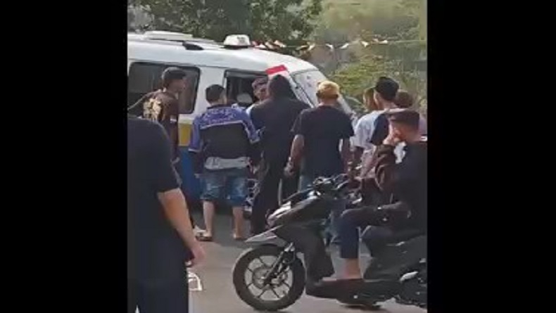 Gegara Dituding Lecehkan Wanita, Pria di Garut Babak Belur Dihajar Warga