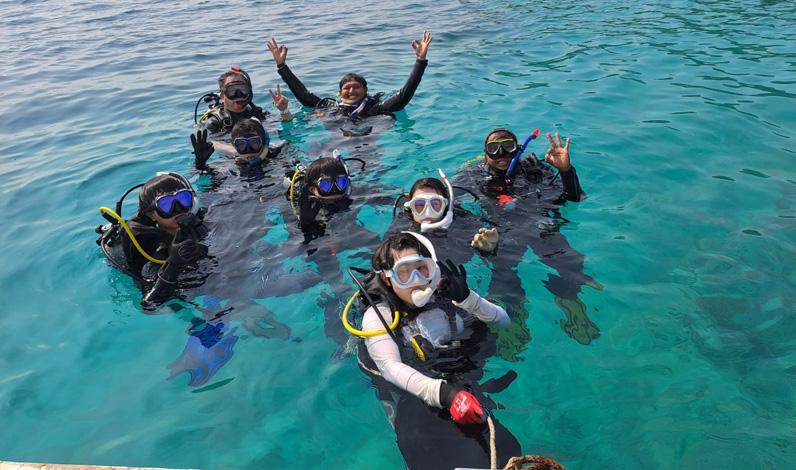 Kenalkan Ekosistem Terumbu Karang, FPIK Undip Latih Mahasiswa Jepang Kuasai Selam SCUBA