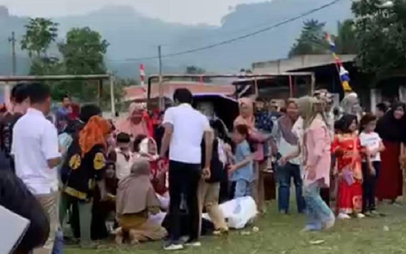Ibu Rumah Tangga Meninggal saat Lomba Balap Karung, Terjatuh di Garis Finish
