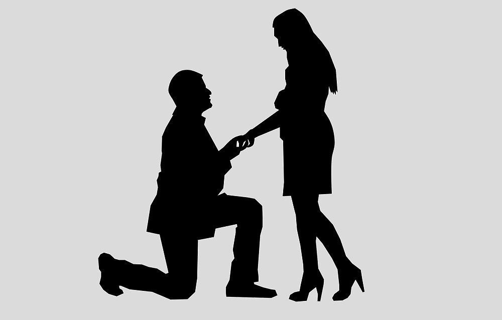 7 Arti Mimpi Dilamar Pacar, Pertanda Segera Menikah?