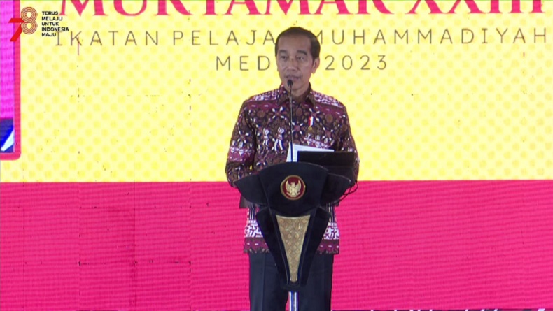 Jokowi: Dulu Gak Bawa Dompet Panik, Sekarang HP All in One