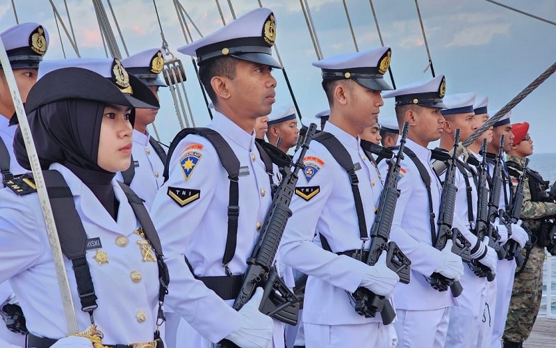 Merinding, Prajurit TNI AL Upacara HUT ke-78 RI di Tengah Samudra Atlantik Utara