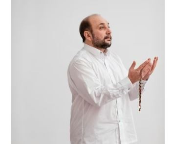 Dzikir Setelah Sholat Tahajud Agar Cepat Dikabulkan Allah, Arab, Latin, dan Artinya
