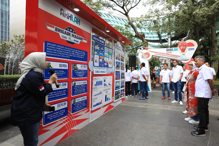 BRI Hadirkan Bazaar UMKM dan Bagikan Beasiswa di BRILiaN Independence Week 2023