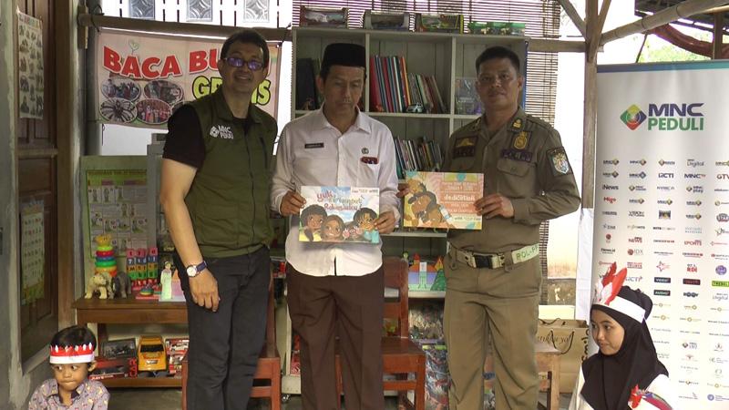 MNC Peduli Salurkan Bantuan Buku Bacaan untuk Kebon Baca di Sijeruk Kendal