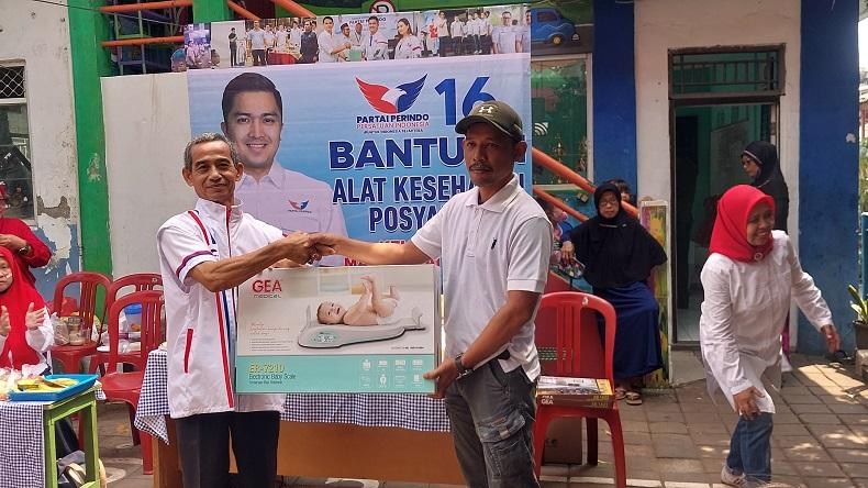 Terima Bantuan Alkes dari Bacaleg Partai Perindo, Warga Manggarai: Terima Kasih