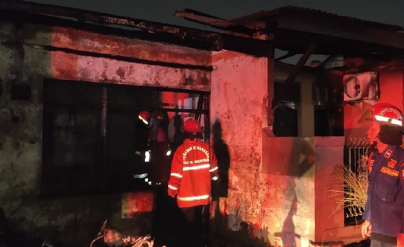 Kebakaran Hanguskan 7 Rumah Kontrakan di Bekasi, Diduga akibat Korsleting