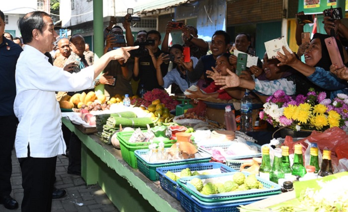 Jokowi Bandingkan Harga Pangan di Pasar Brahrang Sumut dengan Jawa, Apa Hasilnya?
