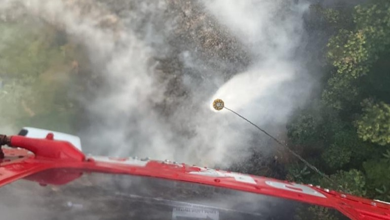 BNPB Padamkan Kebakaran TPA Sarimukti KBB Pakai Water Bombing 