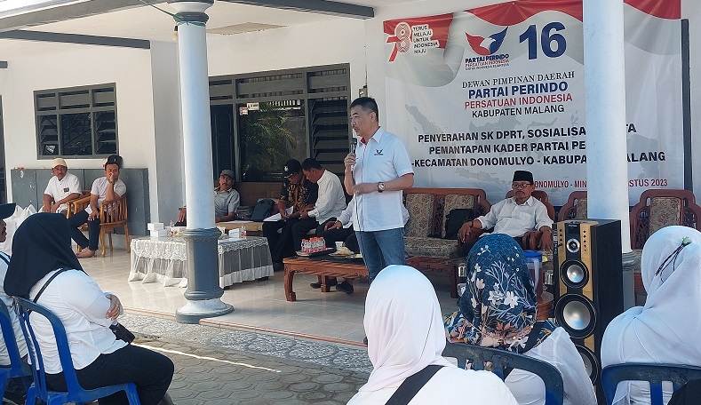 Ketua DPP Perindo Christophorus Taufik Hadiri Pelantikan DPRt se-Kecamatan Donomulyo Malang