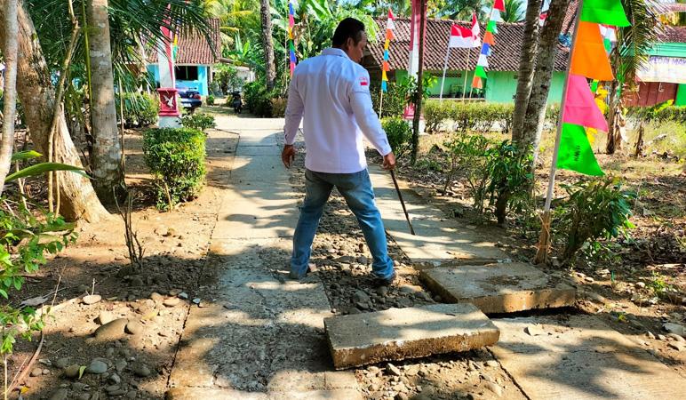 Tak Terima Hasil Audit BPKP, Mantan Kades di Purworejo Bongkar Jalan Beton di Desanya 