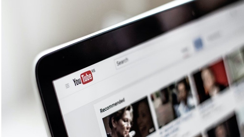 Cara Cek Penghasilan YouTuber, Gunakan Tool Ini untuk Mempermudah!