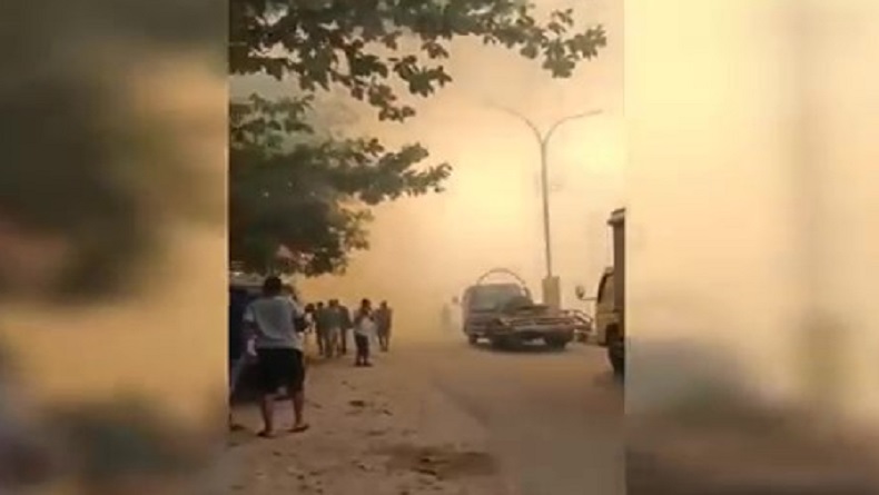 Viral Warga Panik saat Karhutla Singkawang, Api Dekati Permukiman dan SPBU