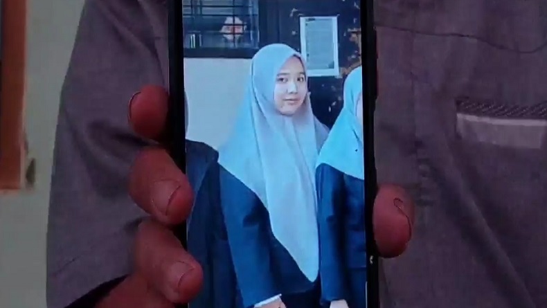 Kecelakaan di Cirebon, Mahasiswi Tewas Terserempet Mobil seusai Ujian Skripsi