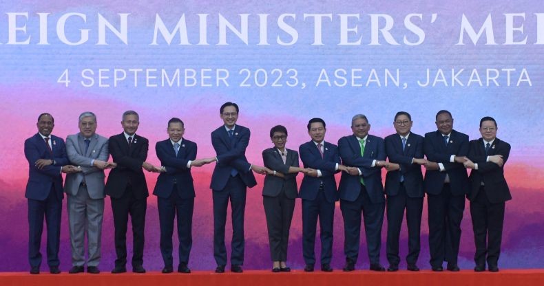 Bertemu di Jakarta, Para Menlu ASEAN Evaluasi Rencana Perdamaian Myanmar